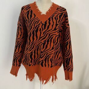 Blue B Tiger Print Knit Sweater Women’s Size S/M